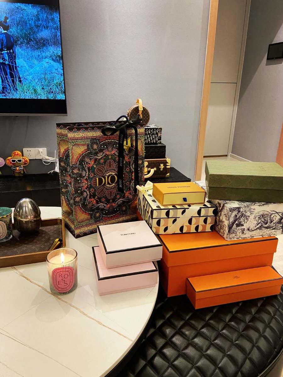KJaniaga's tweet photo. Make gifts for your side business https://t.co/aPinSAkBcr