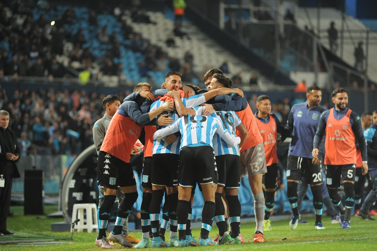 RacingClub's tweet photo. Todos Juntos seguimos avanzando 💙 https://t.co/rUN6DMetiI