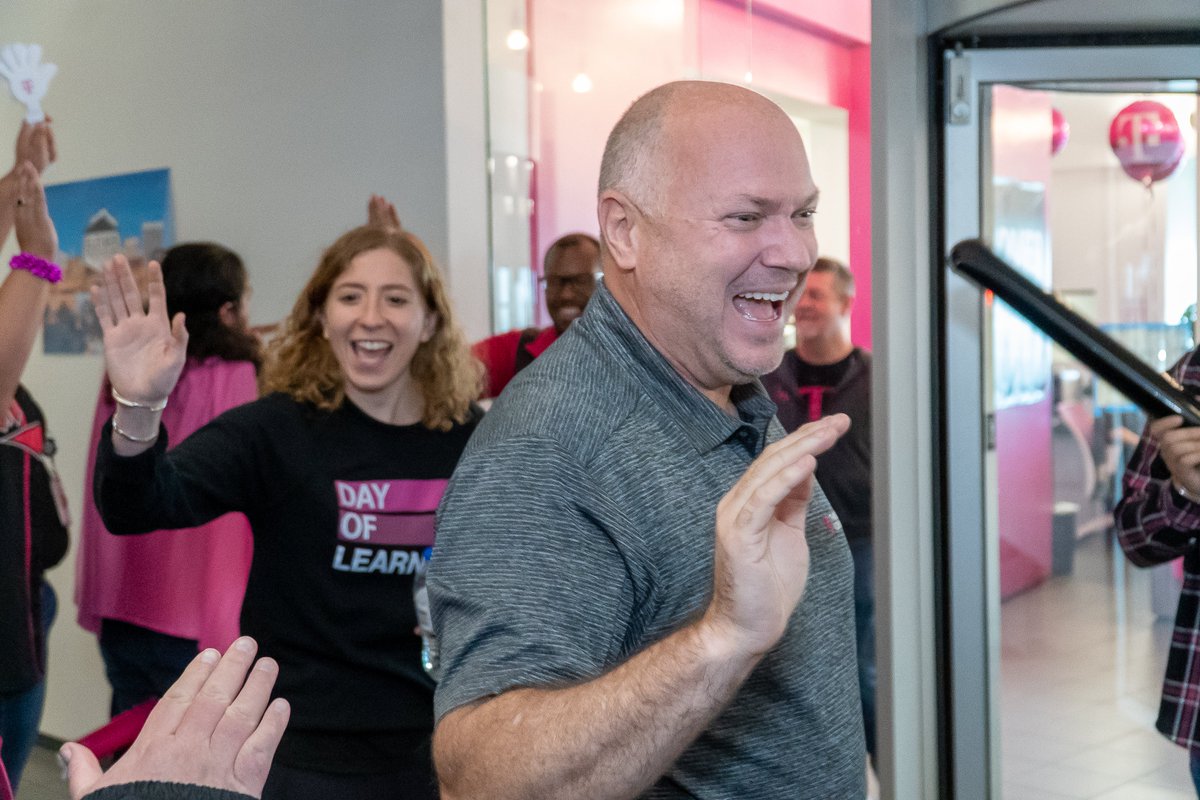 719Elevate's tweet photo. Thank you for hanging out in the 719! Come back soon! @JonFreier @marknolanmfn @leslie_vickie https://t.co/ZtE9RI9nlx