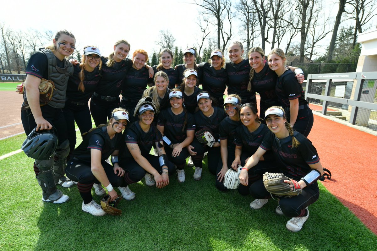 SJUHawks's tweet photo. Wishing the best of luck to softball as they open Atlantic 10 Championship play versus UMass tomorrow! #THWND https://t.co/hxJjTCXhBp