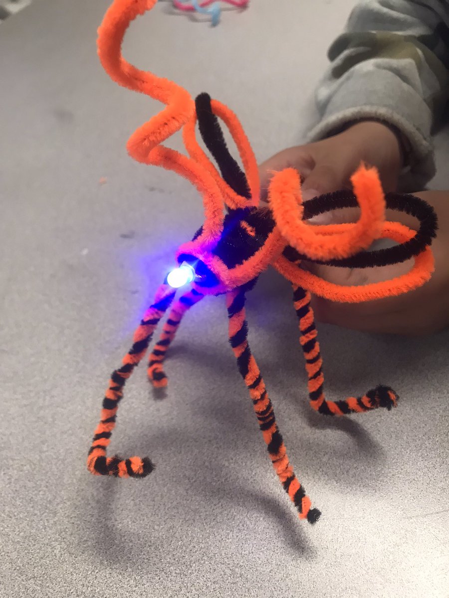 ReneeWellsSTEAM's tweet photo. #Students need time 2B #creative other than writing. Checkout these Circuit Bugs from #STEM #STEMeducation #STEMed #STEAM #PBL 🐛🦟🦋💡@KiethLee16 @MrsRBio @MsMastersMakers @beach5girl @kcollazo @ThisIsAwesomeEd @AllieBBogart https://t.co/57sJeYZ5OI