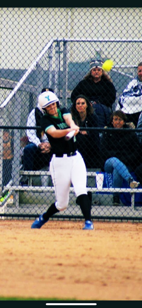 Dowd launched another BOMB and had 4 RBIs on the night! 
<a href="/DelCoPreps/">Brian Beaver</a> <a href="/YHSAthletics/">Yorktown Athletics</a> @GusMartin_SP <a href="/rgeneraljr/">Robby General</a> @mssWXFN <a href="/Brian_Haenchen/">hank 🇰🇷</a>
<a href="/IHSAA1/">IHSAA</a> <a href="/SCAIndiana/">Softball Coaches Association of Indiana</a> 
<a href="/HHCConference/">Hoosier Heritage Conference</a>
@Indianapreps
<a href="/indyhsscores/">IndyStar HS Sports</a>