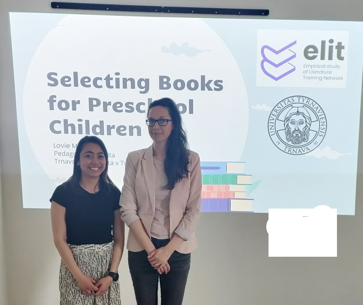 ELITnetwork (@network_elit) on Twitter photo ELIT ESR <a href="/loviemoneva/">Lovie Moneva, PhD</a> and Dr. Zuzana Petrová share research-based criteria on selecting books for preschool children to students of the Faculty of Education in <a href="/trnavskauni/">Trnavská univerzita v Trnave</a>. #preschool #books #education #elitnetwork #PhD #phdtwitter <a href="/MSCActions/">Marie Skłodowska-Curie Actions</a> #presentation #Literature ELIT ESR <a href="/loviemoneva/">Lovie Moneva, PhD</a> and Dr. Zuzana Petrová share research-based criteria on selecting books for preschool children to students of the Faculty of Education in <a href="/trnavskauni/">Trnavská univerzita v Trnave</a>. #preschool #books #education #elitnetwork #PhD #phdtwitter <a href="/MSCActions/">Marie Skłodowska-Curie Actions</a> #presentation #Literature