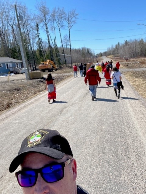 T3PS_Official's tweet photo. Last week our Community Service Officer Constable Gibbs participated in MMIWG Awareness Walks. Seine River First Nation held their march in the community which featured speakers Priscilla Simard, Sharon Johnson, and Andrew Johnson. https://t.co/DWVKjLreRD