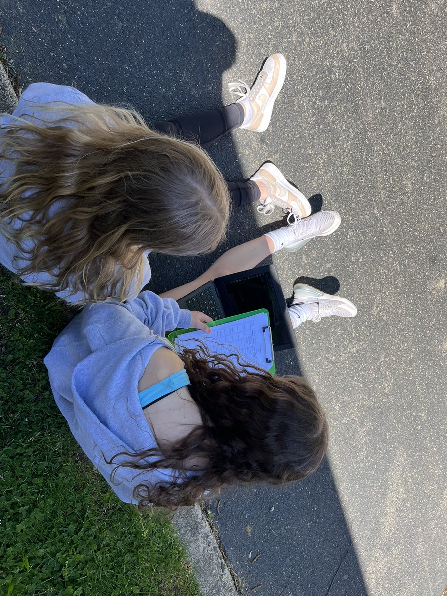 FurfaroMath's tweet photo. 7th graders designed their 20 meter long race tracks and completed the speed challenge today! ☀️⏱🏁 @WPSEisenhower https://t.co/XsFL87stxp
