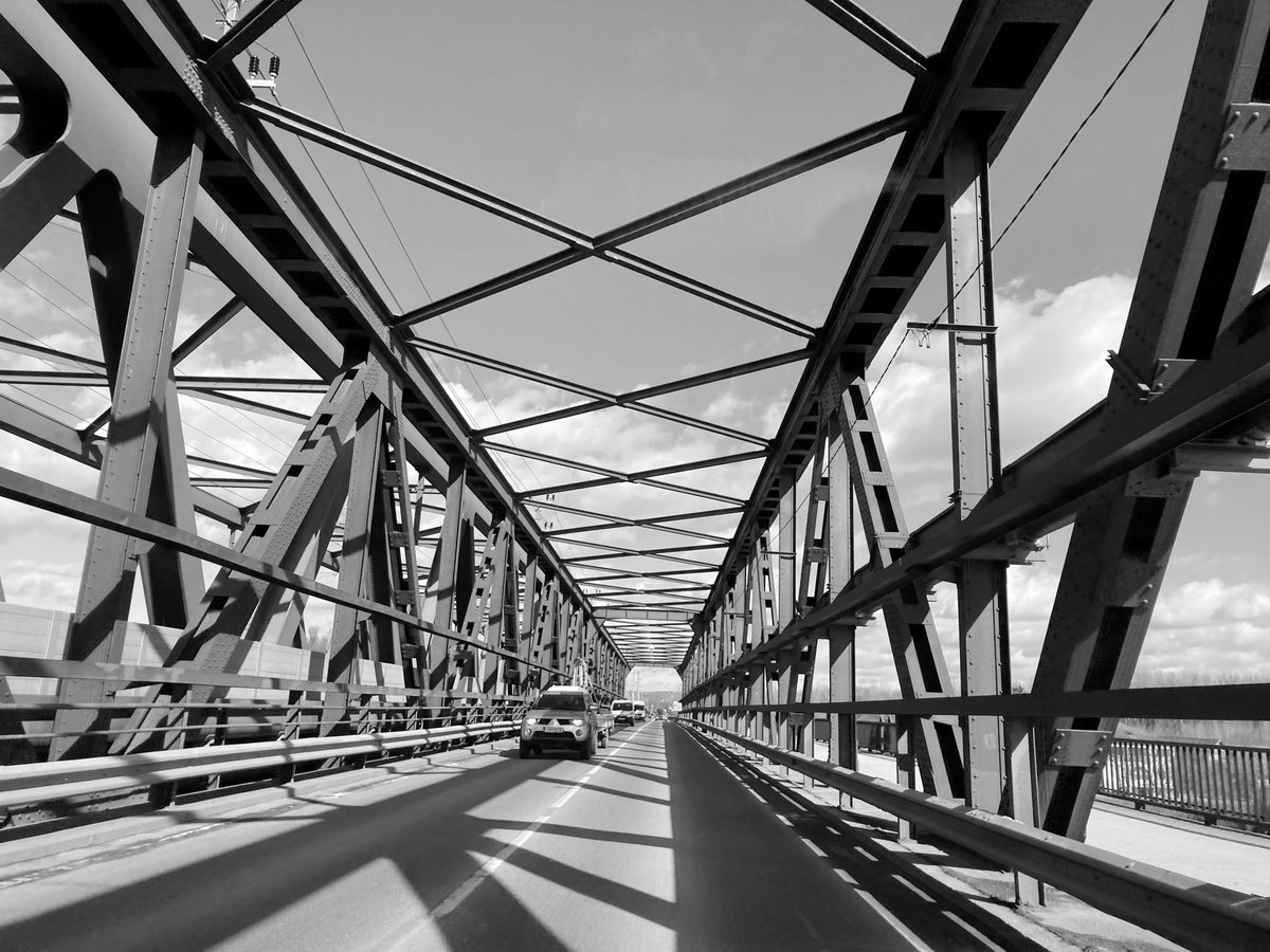 ARTBlueNil's tweet photo. I am the highway 💙 missing @chriscornell 🙏
#highway #Bridge #NewYork #artistsontwitter #art #artistsontwitter #photo #PHOTOS #opensea #nft #nftart #NFTCommunity #NFTartists #NFTGiveaways #nftcollector #NFT買います #NFTshill https://t.co/S9NLPUj9Ov
