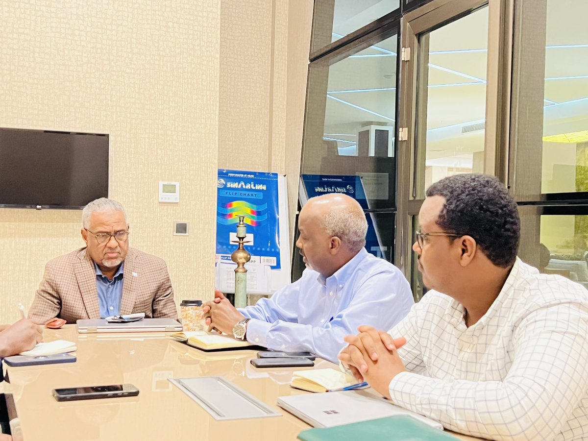#CSOs hold regular consultation meetings with the country's presidential candidates one of them Dr <a href="/AbdulnuurSheikh/">Abdinur Sheikh Mohamed</a> and discussed civil society concerns issues that need to be addressed by the new government such as security, finalising the constitution, judicial reform and more.