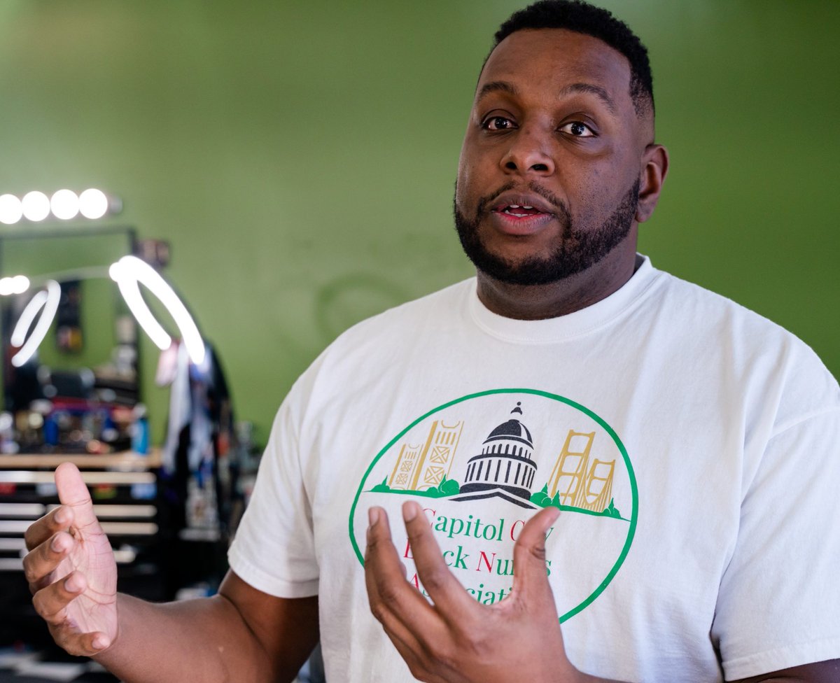 SacObserver's tweet photo. Nurse Practices The Golden Rule - Nursing needs a few good men and Aron King has dedicated himself to improving care and the number of African Americans in the ranks. King works for UC Davis and Kaiser as a nurse manager. #AronKing #BlackNurses #Kaiser https://t.co/1pBdggNuaG https://t.co/Cq3nGV7P7c