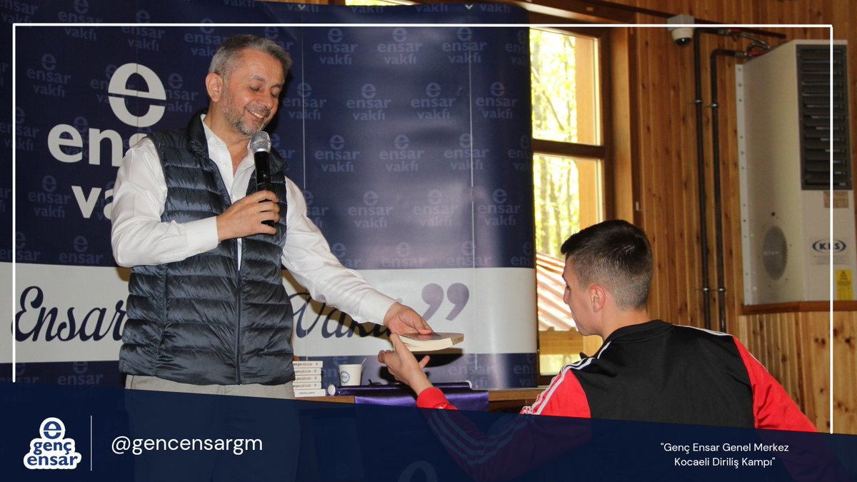 Türkiye Maarif Vakfı Mütevelli Heyeti Üyesi Selim Cerrah Beyefendiyi kampımızda misafir ettik. Gençlerimiz ile gerçekleştirmiş olduğu değerli Sohbetleri için kendisine teşekkürlerimizi sunarız.
#gencensar #kardeşliğegidenyol🇹🇷