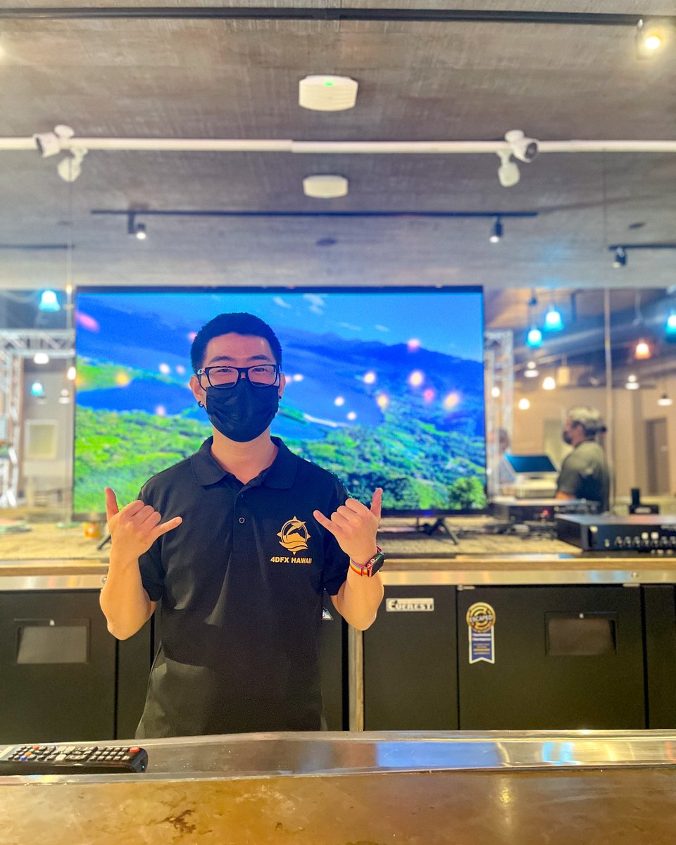 Calling all #kamaaina and #military — did you know that we've got special rates just for you? Visit our website for details: 4dfxhawaii.com #HICinemAttractions #Waikiki