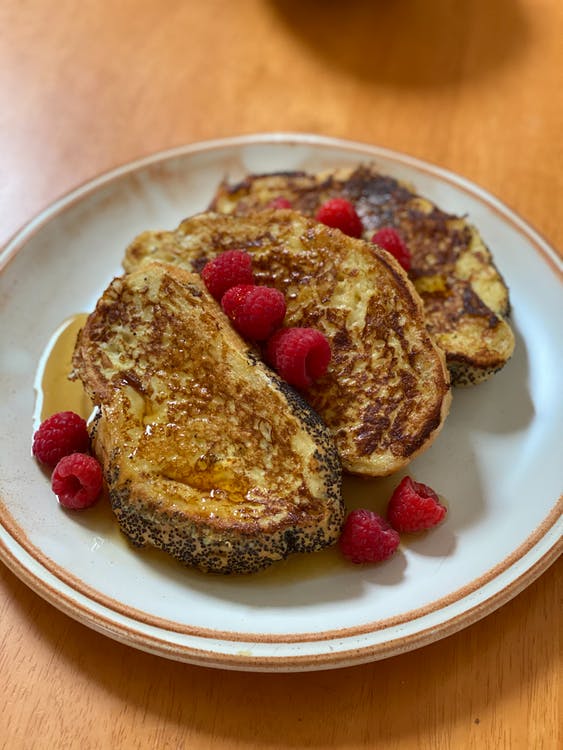 CharticsF's tweet photo. Pain perdu : facile et rapide à réaliser !
Ajoutez-lui quelques fruits frais de saison, des fraises, des framboises… et il comblera n’importe quel sceptique !❤👉🏼 https://t.co/rfnIMIdZPH 👈🏼💜
Abonne-toi pour plus de recettes 😊 #painperdu #fruit #gourmandises #chartics https://t.co/WmzBYBm5ia