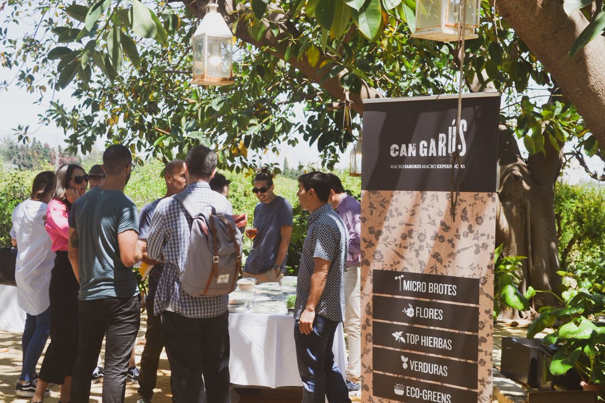 can_garus's tweet photo. Siempre es un placer poder acompañar a nuestros distribuidores en los eventos que organizan para promocionarse. Por ello, queremos agradecer a @antoniodemiguel.es la oportunidad de poder mostrar nuestros productos en su Open Day. 💚
#microbrotes #openday #delicatessen https://t.co/irvHizAmnI