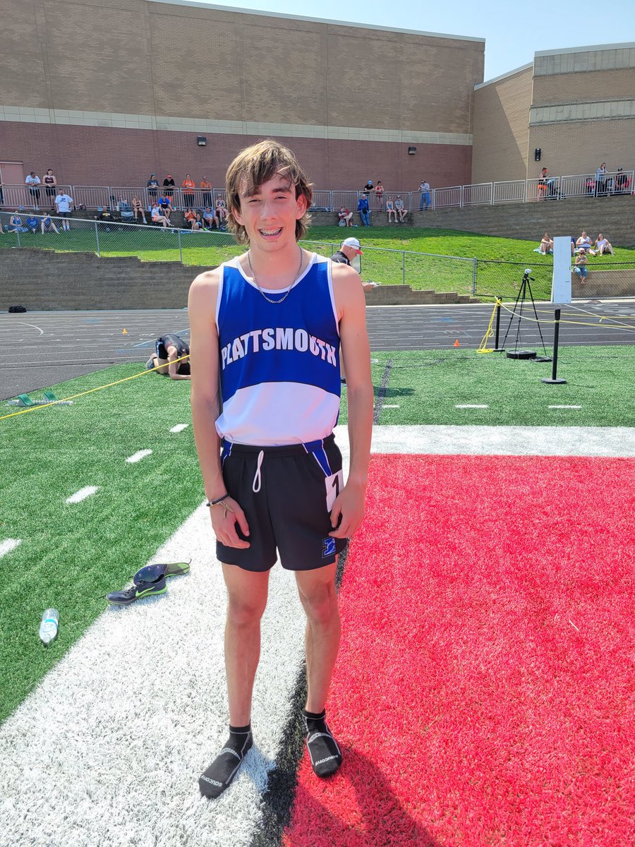 PHSBlueTrack's tweet photo. District Champ Elijah Dix in the 3200! #prnation https://t.co/fC40JlfVHz