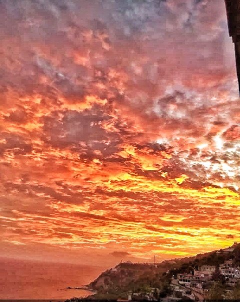 ALEJANDROANDEL's tweet photo. Así amaneció hoy en nuestro litoral y Reverón lo sabe📸♥️🎨🖌️🎩🇻🇪 https://t.co/X4URZpRxGd