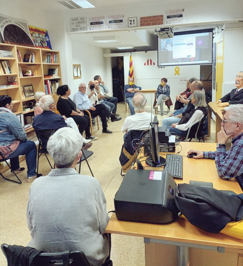 ERC_gracia's tweet photo. Avui ha tingut lloc l'acte de presentació de la candidatura de l'@ernestmaragall com a alcaldable d'@Esquerra_ERC a Barcelona.

#PrimàriesERCBCN https://t.co/bfEqllDUNW