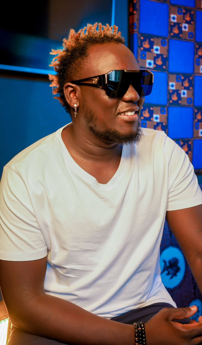 Obeezydemaster's tweet photo. Listen to my interview on #boomdiscoveries @BoomplayMusicKE with @AritheAlien @pulalahmaster. My new single is out now! #lavender #lavendersong #lavendervideo https://t.co/2biT0lXRTv