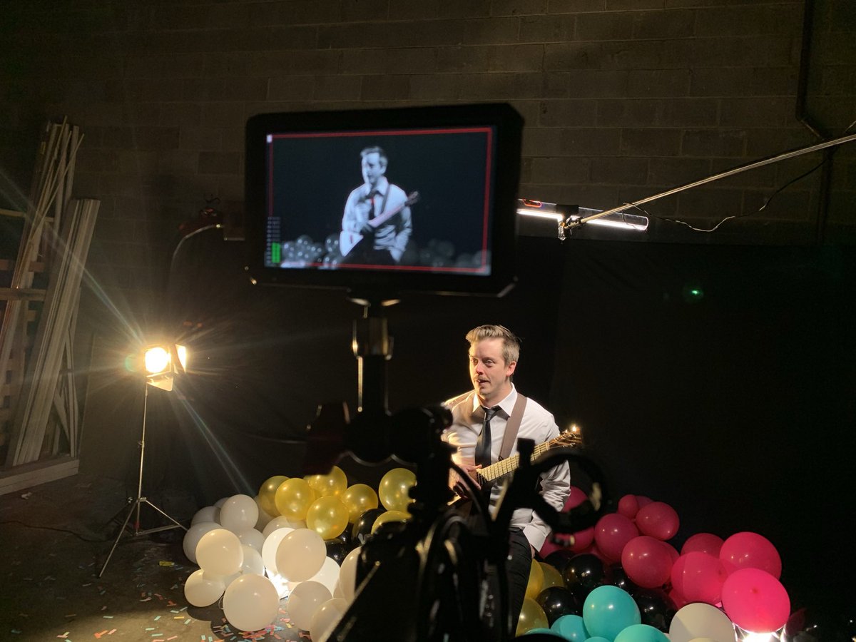 One time we filmed a video with Jordan, we had a lot of balloons, joe looked dapper and @Xendimuse even joined us. Maybe you’ll join us may 20 <a href="/OldeMotherbrew/">Olde Mother Brewing</a>? Could be fun.