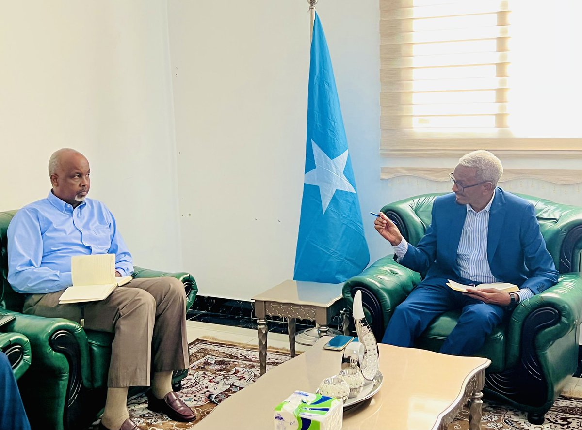#CSOs continuously had consultative meetings with presidential candidates and met with Professor <a href="/Abdirahmanablal/">Abdirahman Moalim Ablaal</a> and discussed the priorities of the new government such as finalizing the constitution, security concerns, working for political stability and other issues.