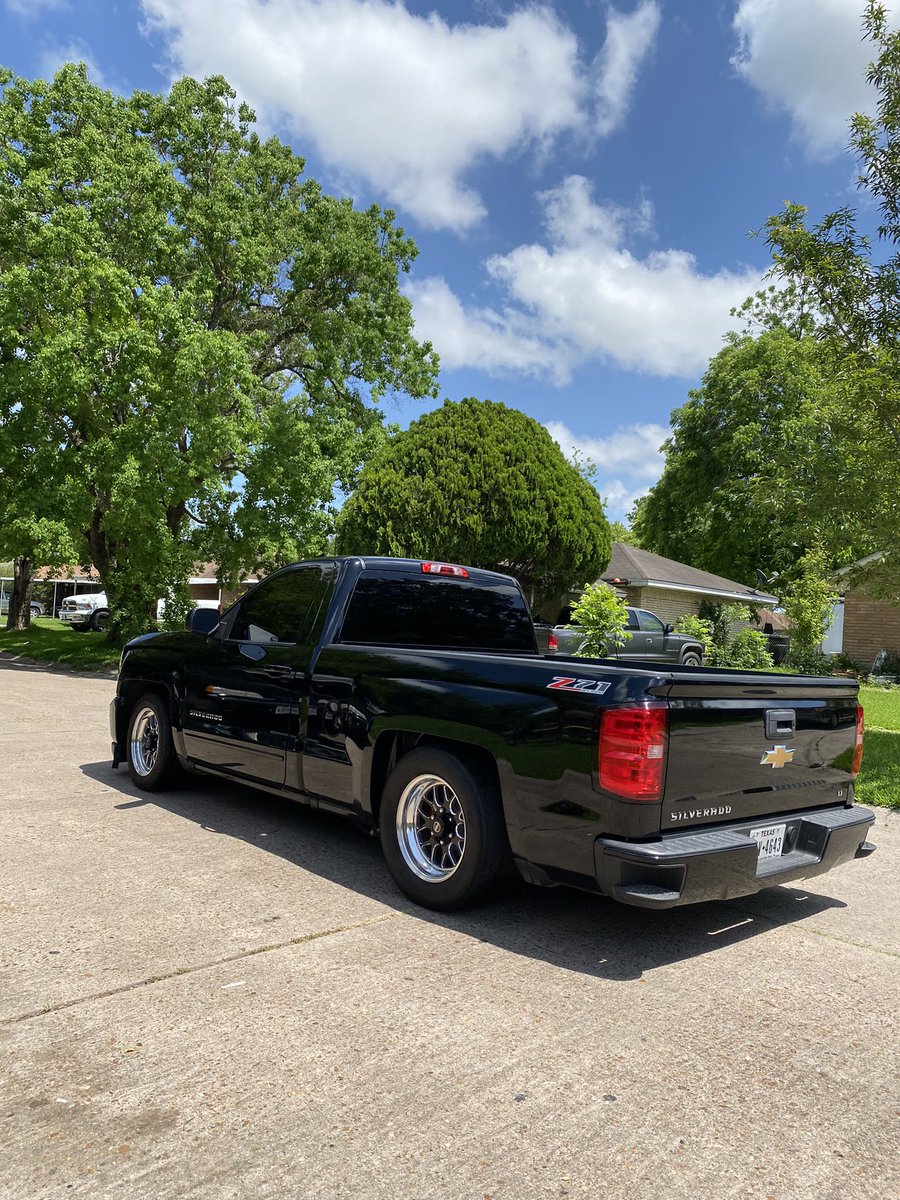 pxpi_luis23's tweet photo. Gold package detail on this beautiful z71 🔥 https://t.co/tA6X9crnxu