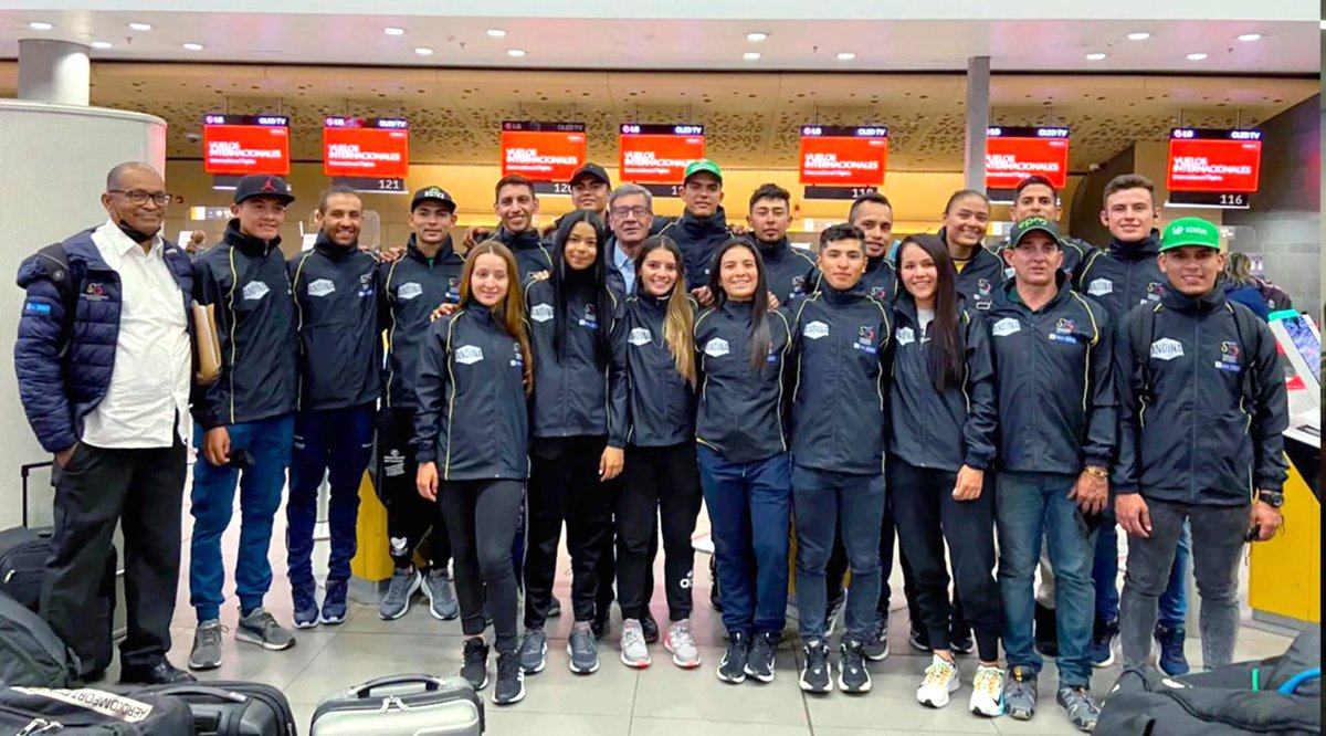 facebook.com/nuestrociclism…
Ya en suelo cuyano la Selección #Colombia🇨🇴(9 Élites&amp; 9Sub23 –ambas ramas-) para el 36°Campeonato Panamericano #Ciclismo Ruta <a href="/SiSanJuanok/">sisanjuanok</a>🇦🇷@Deportes_SJ #PanamericanoSJ2022
2cambios no están Sebas Molano y Paula Latriglia, #EnContexto detalles de la nómina