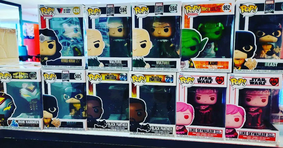 Fanboygamingcom's tweet photo. We have more of the Streets of New Capenna Commander decks back in stock along with some more Funko Pops. #mtg #mtgcommander #mtgnewcapenna #Funkos #funkopops #funkocollector #funkostore #chulavista #sandiego #otayranchtowncenter https://t.co/avo0y1fCqQ