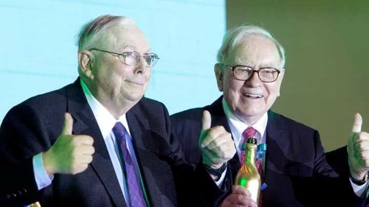CharlieMunger00's tweet photo. "It’s an easy game, if you can control your emotions" 

--- Warren Buffett

via @mastersinvest https://t.co/Kha4H6CpM2