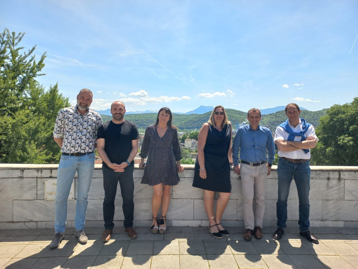 GastoOustric's tweet photo. Moment d'échange avec @caussi65 Christian CAUSSIDERY et Marc Verleyen directeur et chargé de développement du programme "EDF, Une rivière, Un terrtoire" pour de futurs partenariats
#comminges #entreprendre #projetsinnovants #partenariats Comdecom Cœur Coteaux Comminges https://t.co/rzG1yC8Cvg
