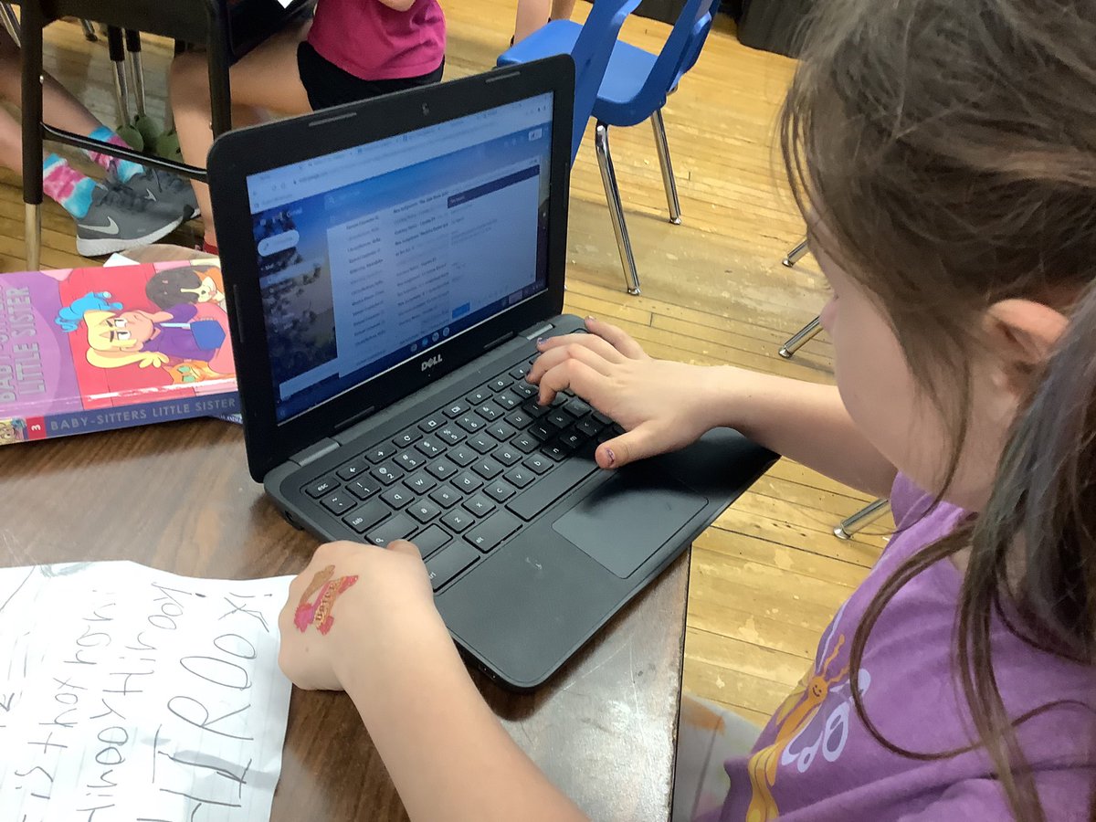 2ndCougars's tweet photo. KO is typing down her Chicago fire tweet stay tuned at #1871Fire LO @CoonleyES https://t.co/97cpRBKcut