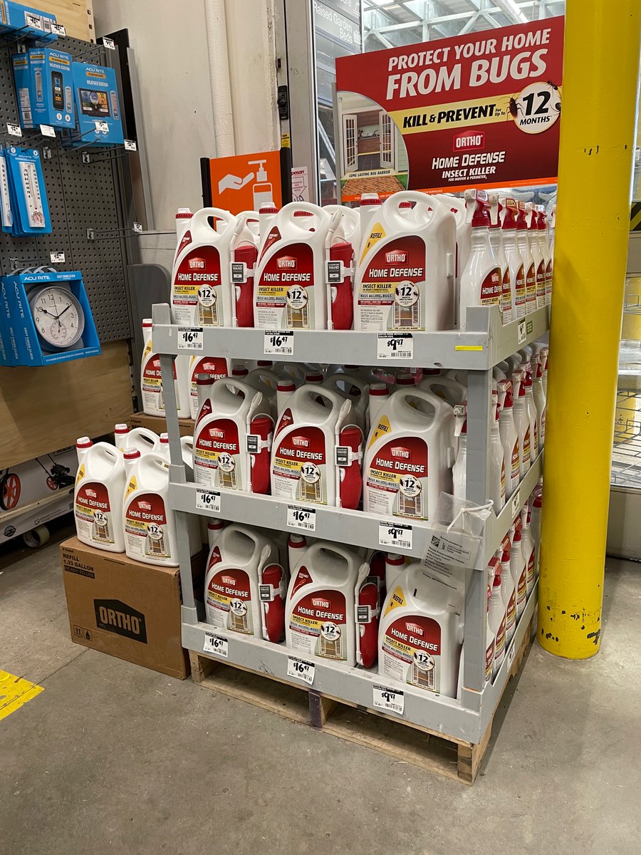 jasonjohnson_JJ's tweet photo. Representing the brand and getting it done with another great partnership! Make your yard one that everyone envy’s!  @TMarie_3408 @HomeDepot3408 @ScottsLawn @Scotts_MGro https://t.co/61LwLwnEX1