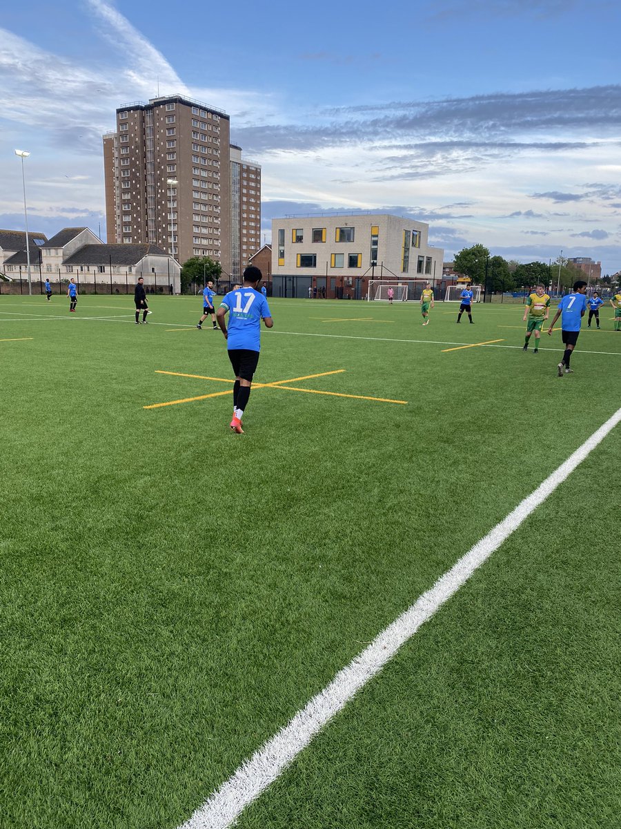 🔵🔵
Full time -
Butetown -9 
Bettws -0 

We are going up !! say we are going up !!  🎶 

We have been promoted, what an absolute brilliant achievement after starting the season playing first 12 games away from home we have now achieved our goals. 🎊🎉🎉🎊🎈

#UppaButetown
🔵🔵