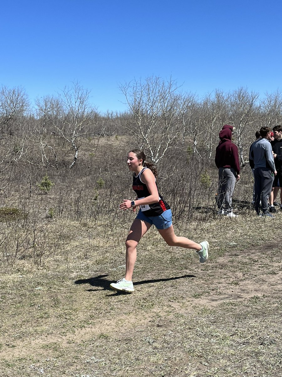 FreynetPhysed's tweet photo. Turned out to be a great day for running! Félicitations à mes élèves! @cbLRSD https://t.co/jhBmdx9u0X