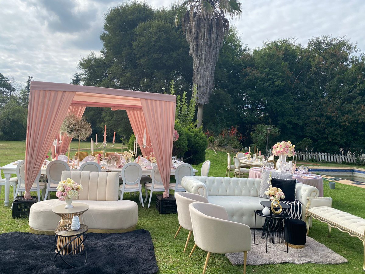 LuandePremium's tweet photo. #MINNIE #minniedlamini #musa Get Yourself some Decor to relax and unwind.  Rentals available or Set up option  
Luande Premium Lifestyle Events 
0614050261 https://t.co/JVZBhLKKjj