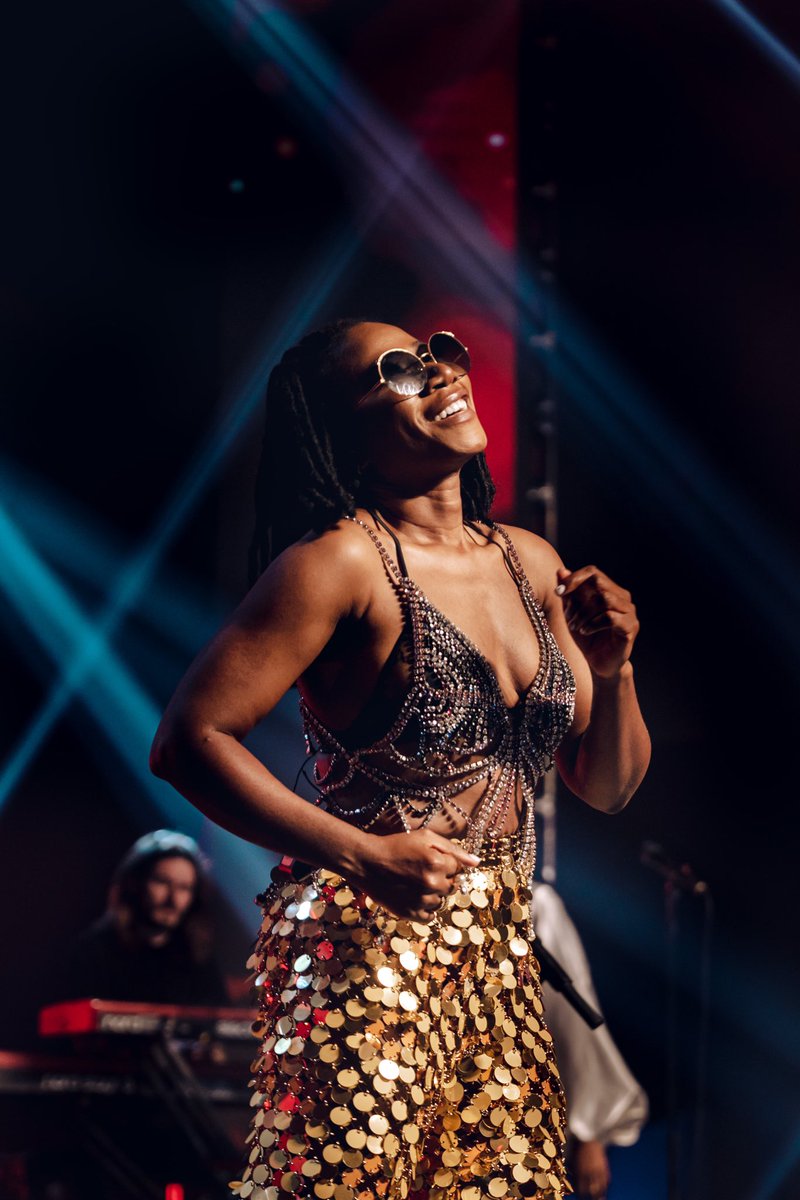 Asa_official's tweet photo. Lagos✨I love you 🤍🤍🤍🦅 https://t.co/G8leg1aehp