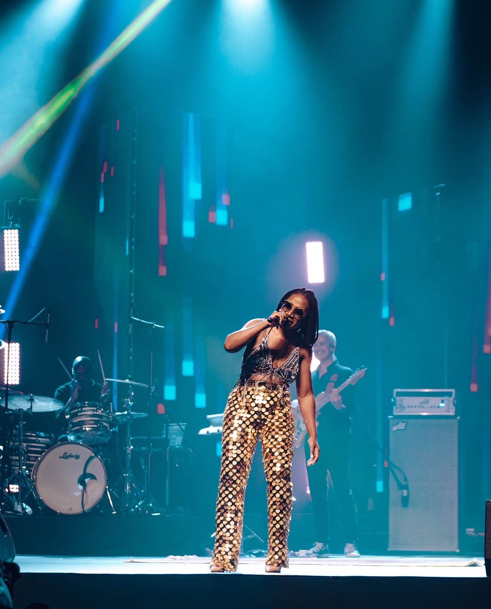 Asa_official's tweet photo. Lagos✨I love you 🤍🤍🤍🦅 https://t.co/G8leg1aehp