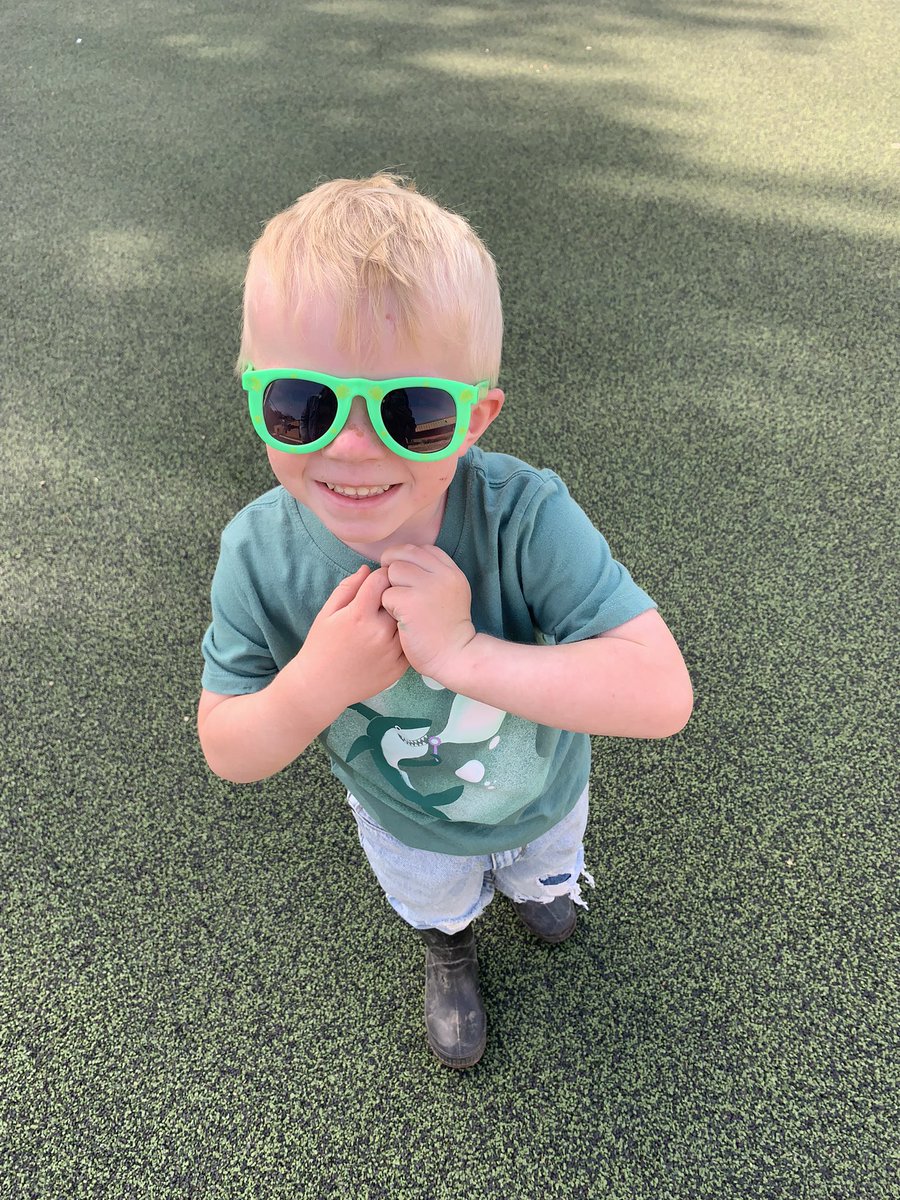 MPreschoolers's tweet photo. Sunglasses Day! 😎 #abccountdown #misstaylorsclass #endofyear #gozeps #littlezeps #ovescworking4u https://t.co/Xh0cXJYuO6