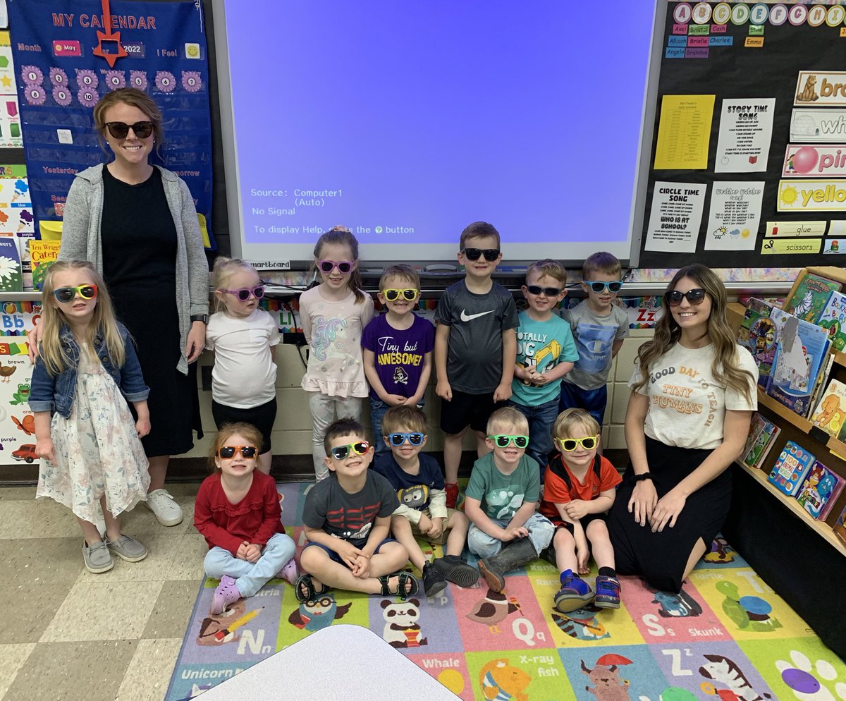MPreschoolers's tweet photo. Sunglasses Day! 😎 #abccountdown #misstaylorsclass #endofyear #gozeps #littlezeps #ovescworking4u https://t.co/Xh0cXJYuO6