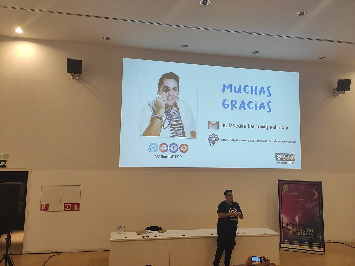 anasjim's tweet photo. Magnífico taller sobre gamificación impartido por @AlbertoPTFP. #JornadaFPEX #FPvisible #MéridaXpress #GamificaFP https://t.co/Por3sU20h6