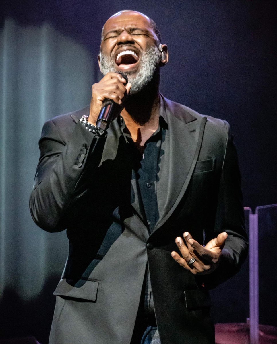 bryonspics's tweet photo. Brian McKnight concert. Dallas Tx. #concertphotography #sonyrx100mvii https://t.co/2mtyrUvp9M