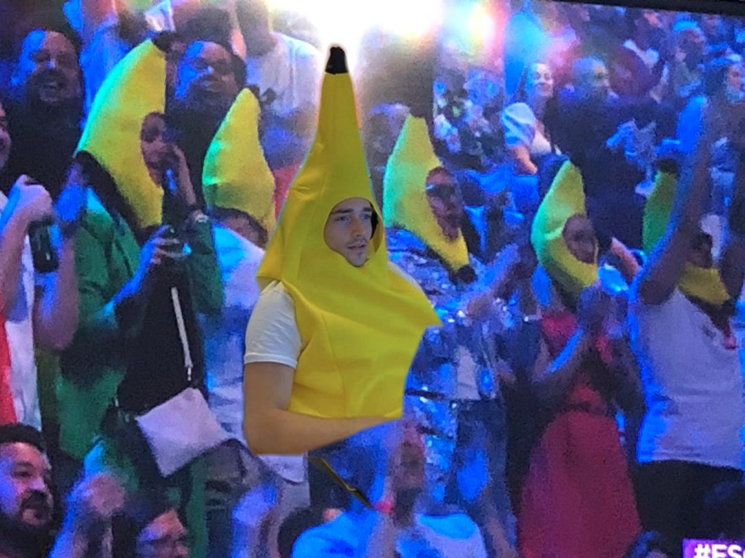 andennadaniele's tweet photo. I didn't know that among the audience at the #Eurovision there was also. 🍌🤣
@Charles_Leclerc #essereFerrari #Charles16 https://t.co/Vqf6o22eml