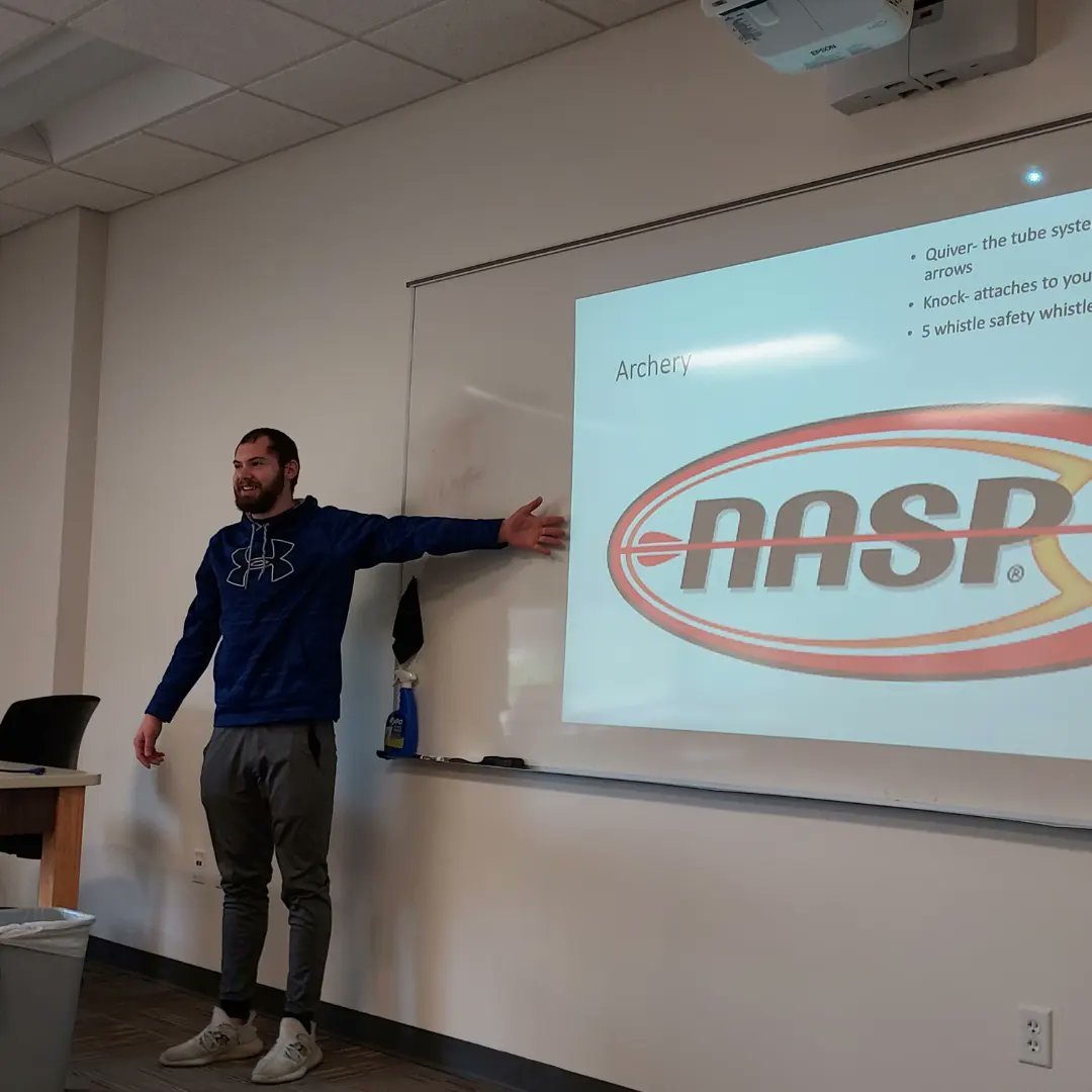 VCSUKHP's tweet photo. Students in HPER 388 Outdoor Pursuits have done a variety of outdoor activities that can be used as lifelong recreational activities. Today they summarized the knowledge and skills and reflected on their experiences as their finals. Well done! #VCSU #vcsukhp https://t.co/hf5tQJKCI6