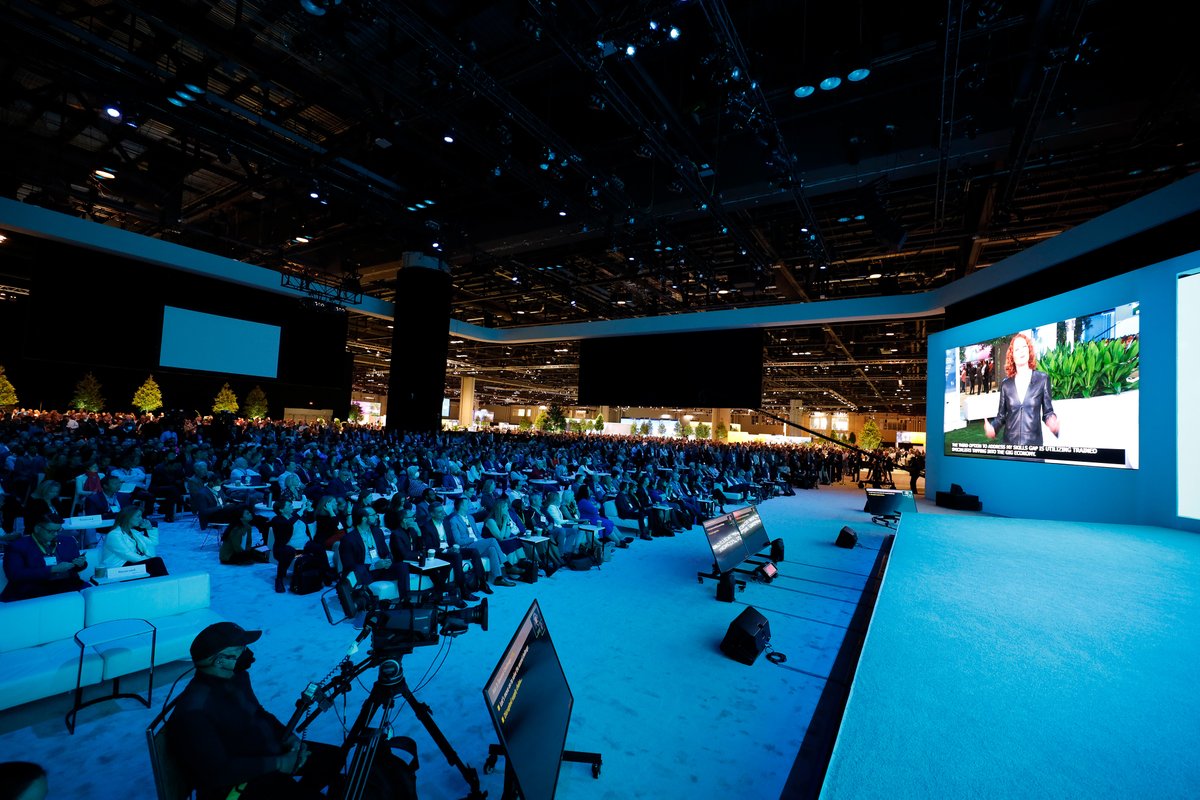 julwhite's tweet photo. Amazing day 1 of #SAPSapphire is wrapping up! Lots of news announcements in case you missed them. Our focus continues - helping customers transform, building resilient supply chains, acting on sustainability goals. https://t.co/Dj6KZSYJIx https://t.co/bL8vFADR02