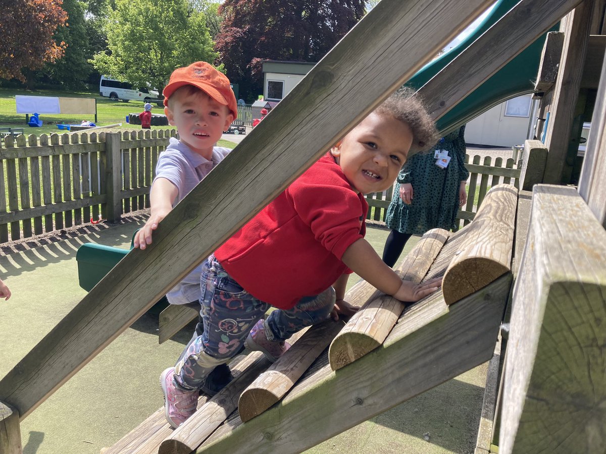 HeadNewark's tweet photo. Lots of love and laughter in our REALL curriculum @HighfieldsNG24 Making happy memories is so important to us! #lifeskills #wellbeing #REALL https://t.co/EVKZPSMdeL