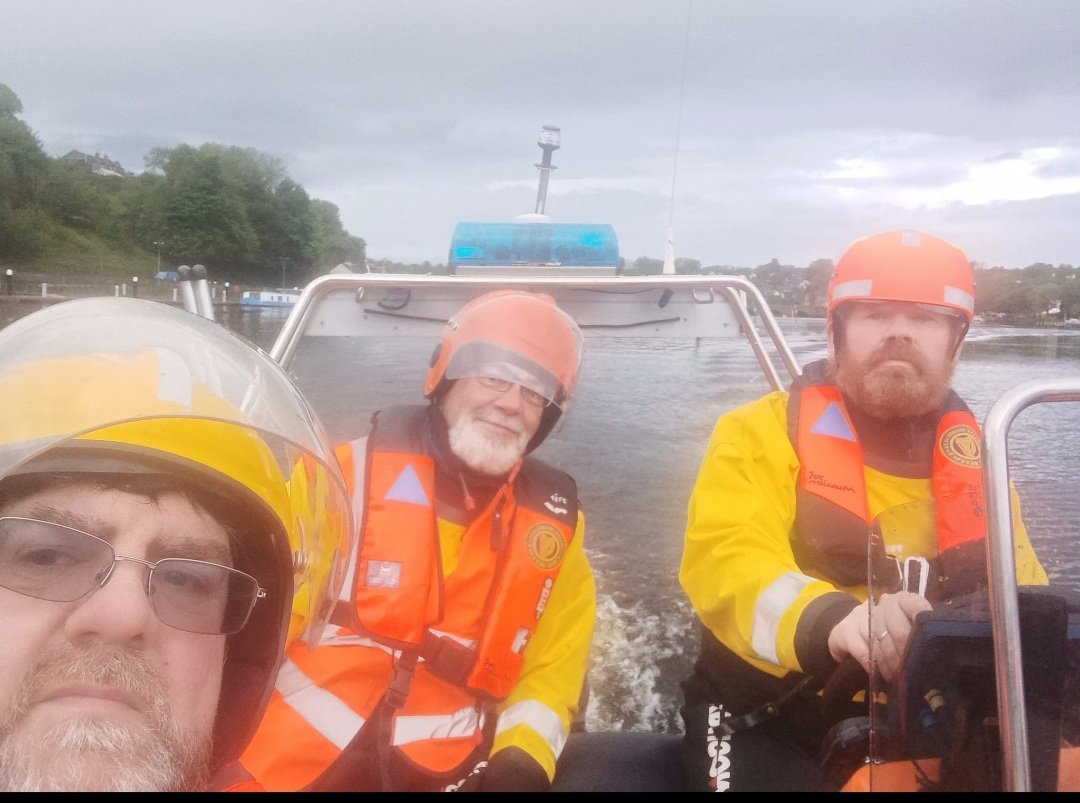 limerickcd's tweet photo. Great to get back on the water this evening.
@CivilDefenceIRL @LimerickCouncil @ilovelimerick @thisislimerick
#ourvolsrock #limerickcivildefence https://t.co/zTNcXIvdeW