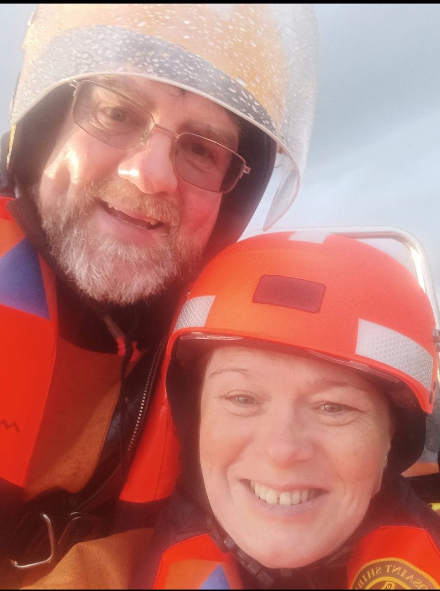limerickcd's tweet photo. Great to get back on the water this evening.
@CivilDefenceIRL @LimerickCouncil @ilovelimerick @thisislimerick
#ourvolsrock #limerickcivildefence https://t.co/zTNcXIvdeW