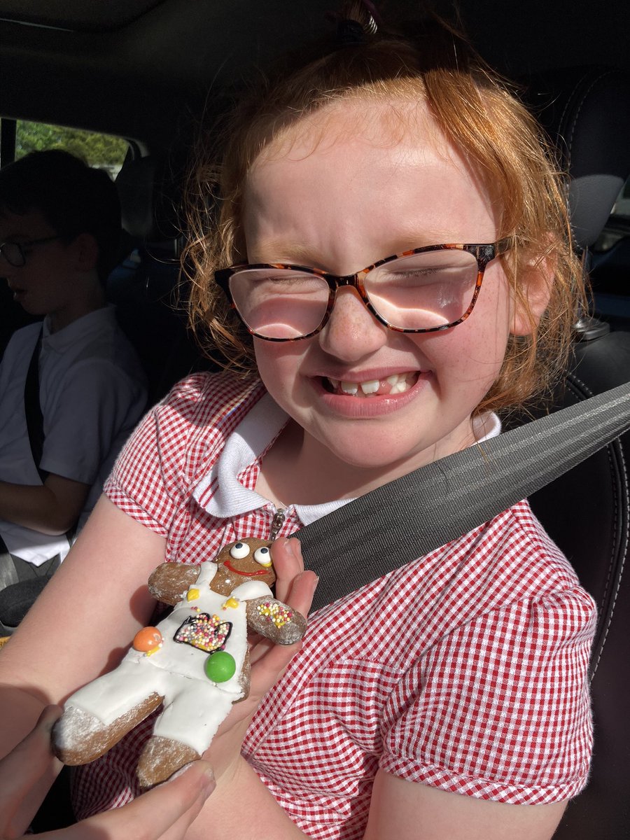 MrsCarterDTFood's tweet photo. Yummy! Happiest of after school pick ups today ❤️ #mummyfirst https://t.co/nxBd7VdzxD