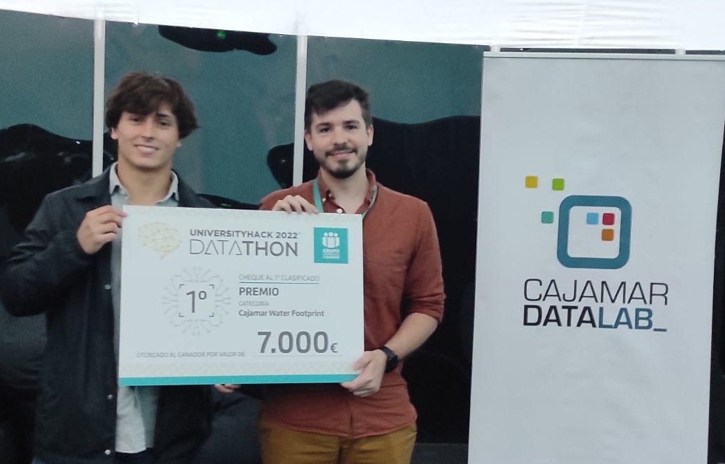 CajamarDataLab's tweet photo. Los equipos MBIGDVIU de @UniversidadVIU y Storytellers de @La_UPM, vencedores de la @Cajamar #UniversityHack 2022. Muchas felicidades a todos los finalistas y especialmente a los campeones. Los vídeos del evento pronto en https://t.co/L2vhKRoQJH https://t.co/QsIKgxMNp5