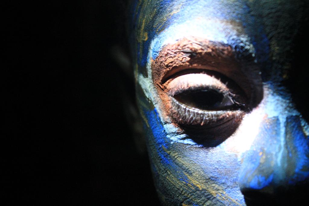 Official_TSphot's tweet photo. This what asuu has turn me into... I painted my junior sister face and snap it...  #EndASUUStrike #EndASUUStrikeNow  @CoolFMNigeria #davido #adultry #asuu #nudity #chrisland https://t.co/fT1FhC4dx3