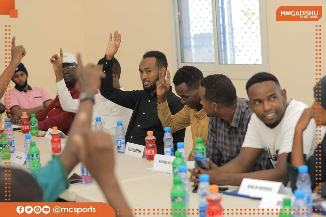 AbdiazizYouth's tweet photo. We hosted the @SomaliBoxing elections at our center.
#AYCVisit
#somaliboxingfedration https://t.co/8uCZNuTiOs