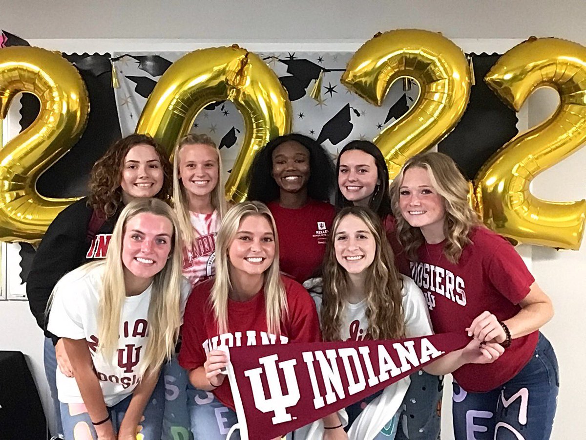 WHS_Student_Svc's tweet photo. More senior signing day fun! #PantherPride #ClassOf2022 https://t.co/NEwgGaUZZG