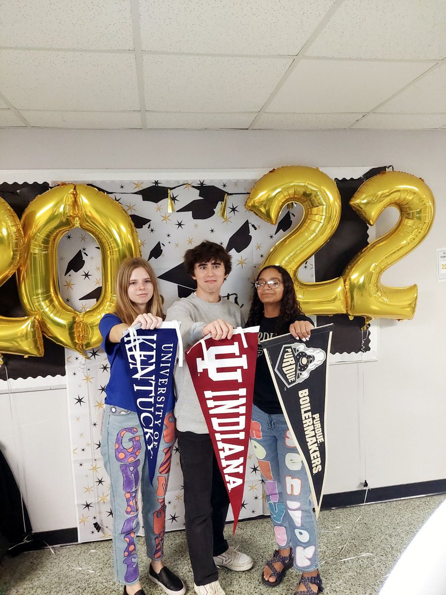 WHS_Student_Svc's tweet photo. More senior signing day fun! #PantherPride #ClassOf2022 https://t.co/NEwgGaUZZG